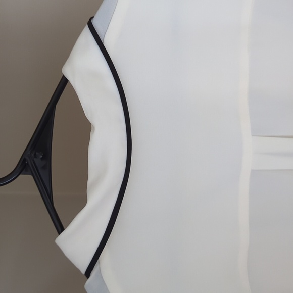 Express "The Portofino Shirt" Ladies Top - Picture 6 of 7